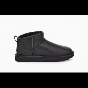 Ugh classic ultra mini black leather NEW!